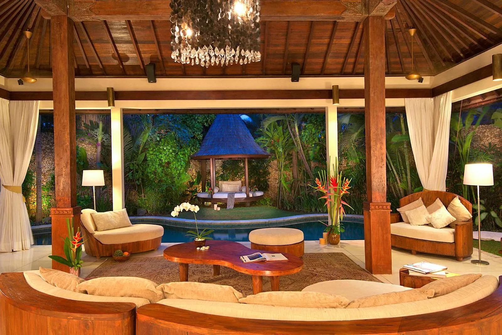 Villa Kubu Seminyak