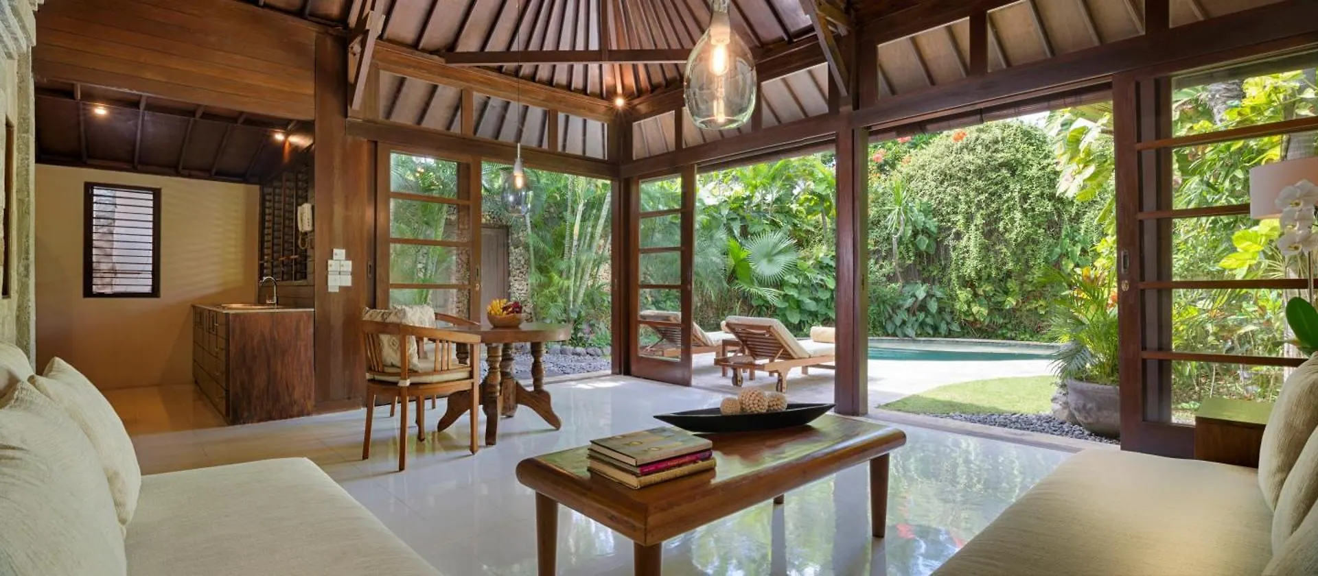 Villa Kubu Seminyak