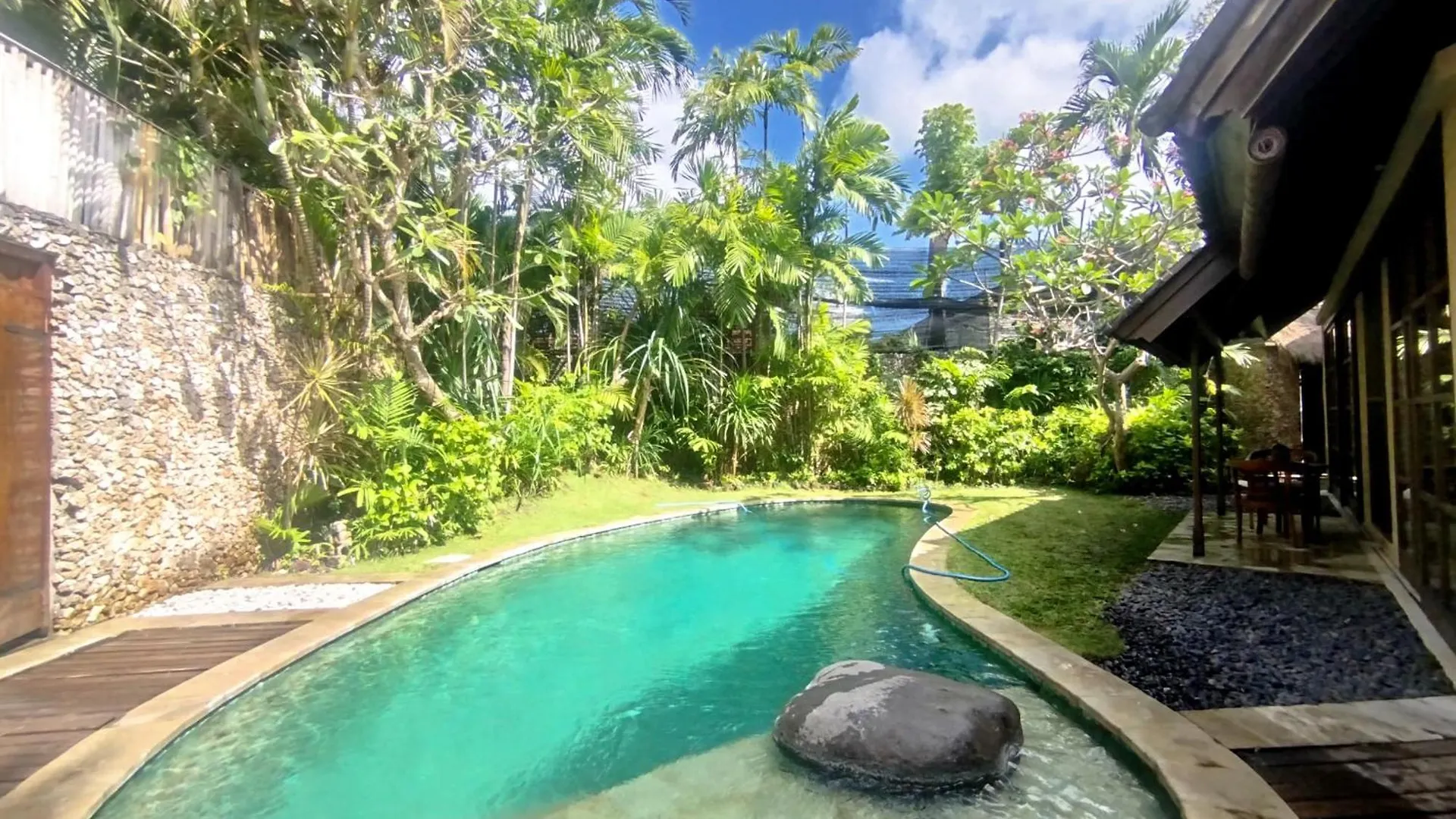 Villa Kubu Seminyak